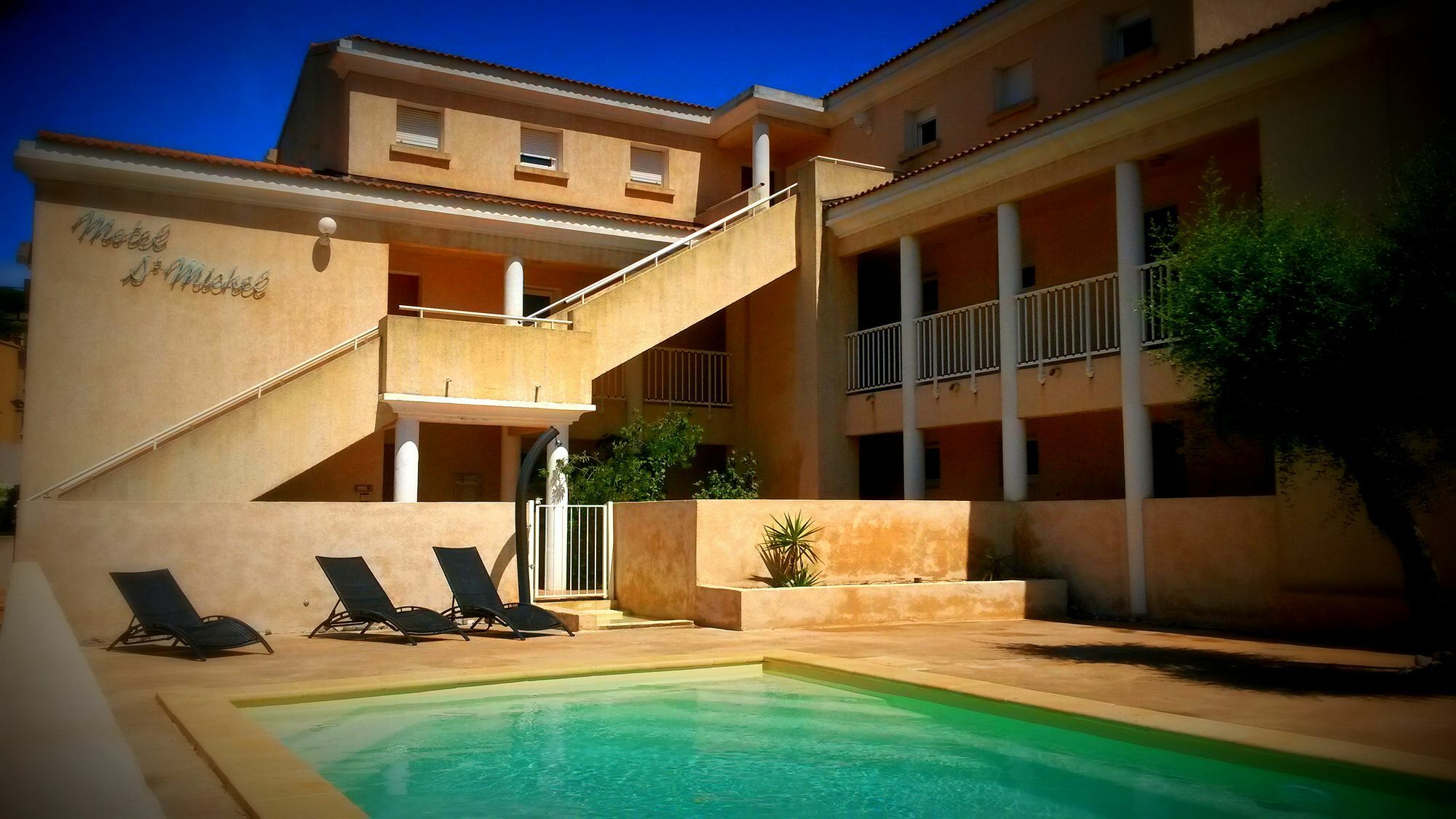 Residence Saint Michel L'Ile-Rousse (Corsica) Exterior foto